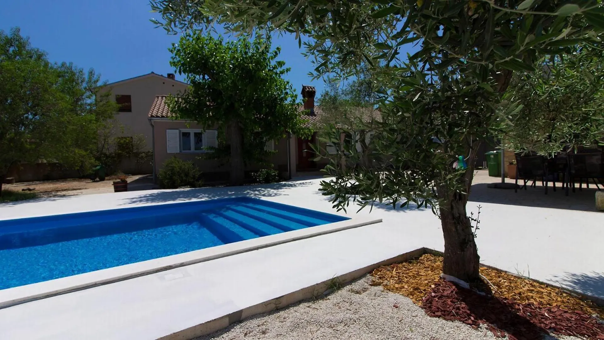 Holiday home Ferienhaus Aqua Mit Pool Jadreski Croatia