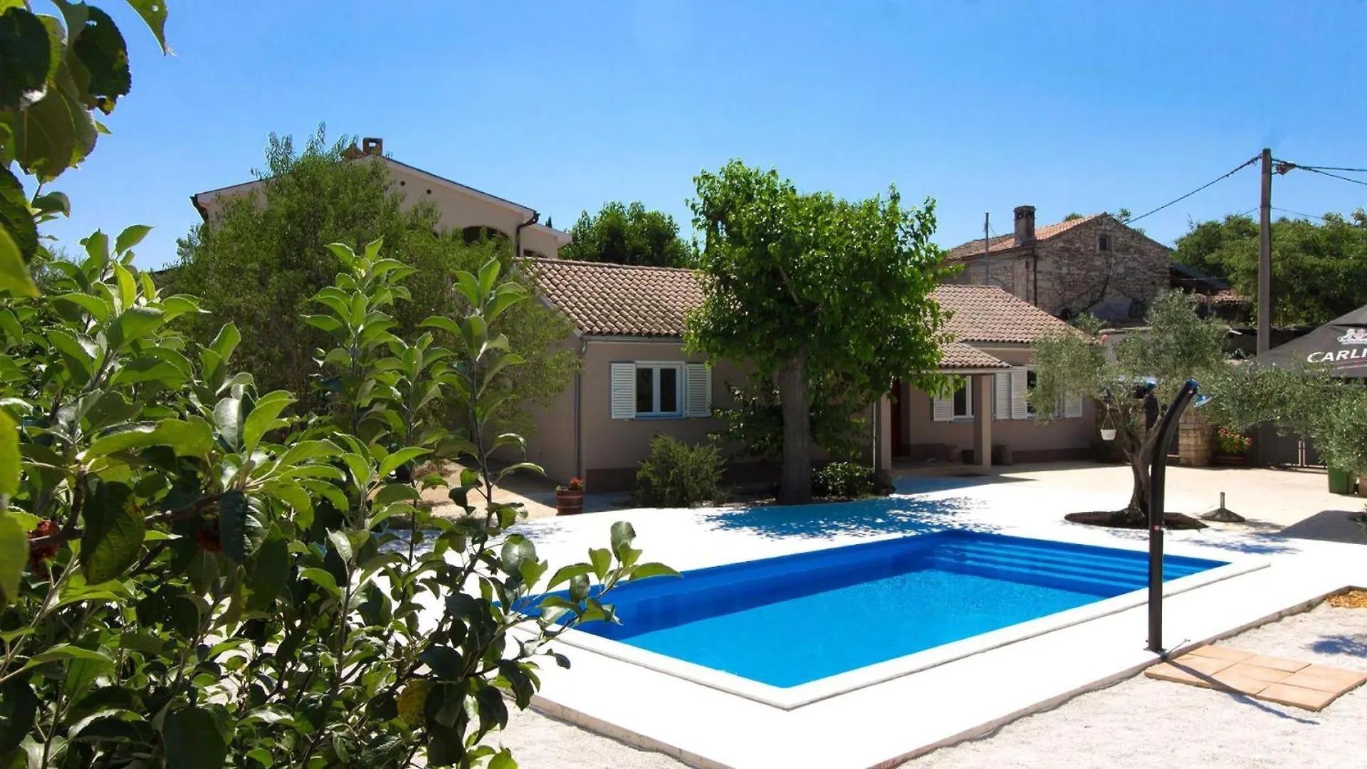 Holiday home Ferienhaus Aqua Mit Pool Jadreski